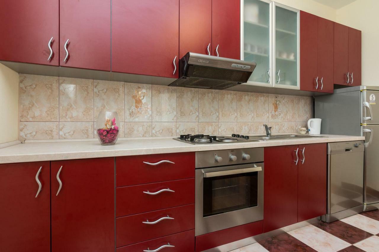 Apartman Mladenka Sukošan Kültér fotó