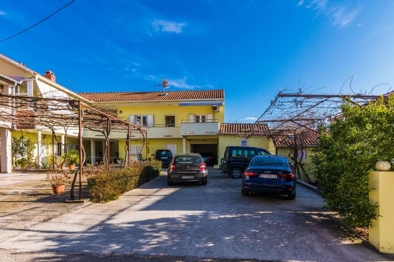 Apartman Mladenka Sukošan Kültér fotó